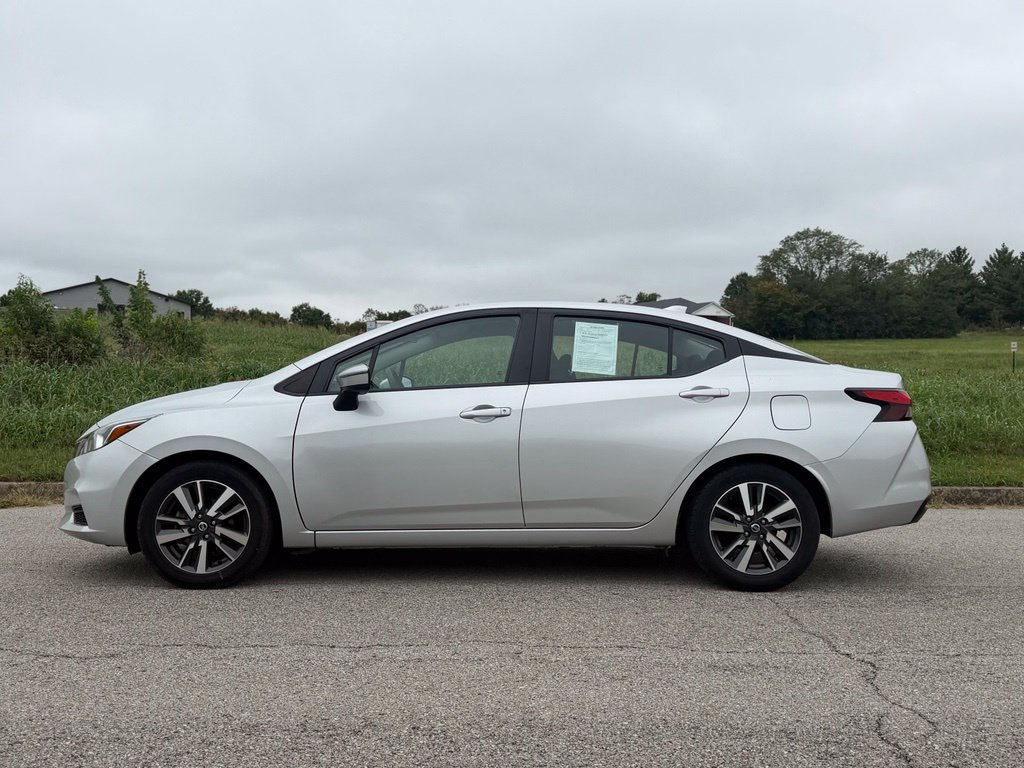 Used 2021 Nissan Versa SV FWD image 11
