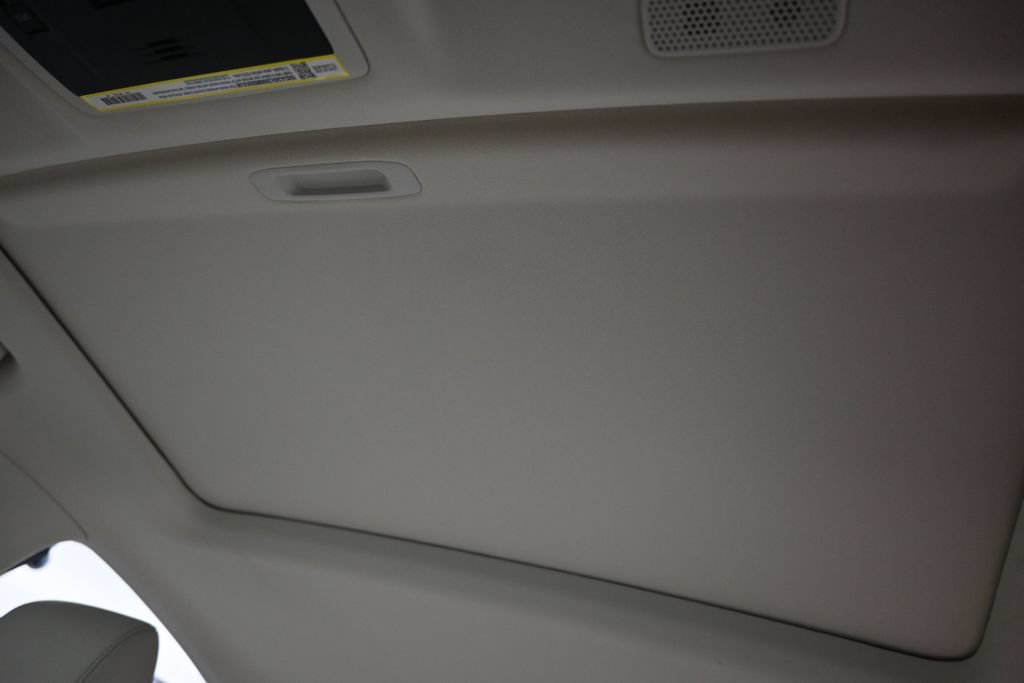 Used 2025 Lexus ES 350 w/ Premium Package FWD image 40