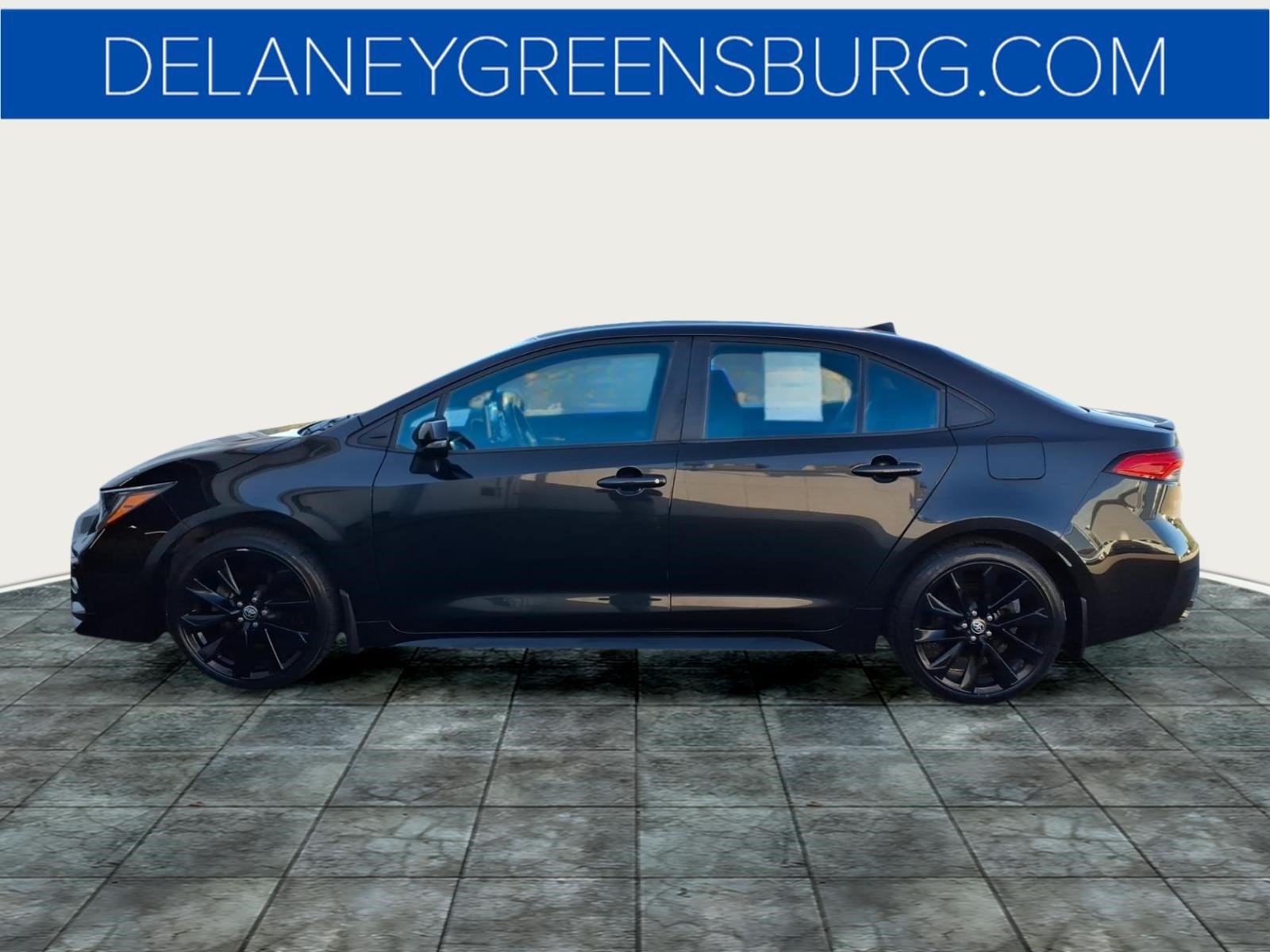 Used 2021 Toyota Corolla SE w/ Carpet Mat Package (TMS) FWD image 6