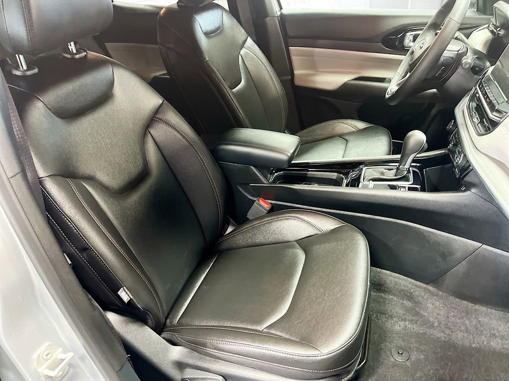 Used 2024 Jeep Compass Limited image 27