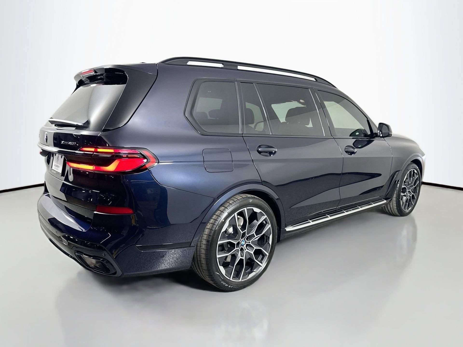 New 2026 BMW X7 xDrive40i w/ M Sport Package image 5