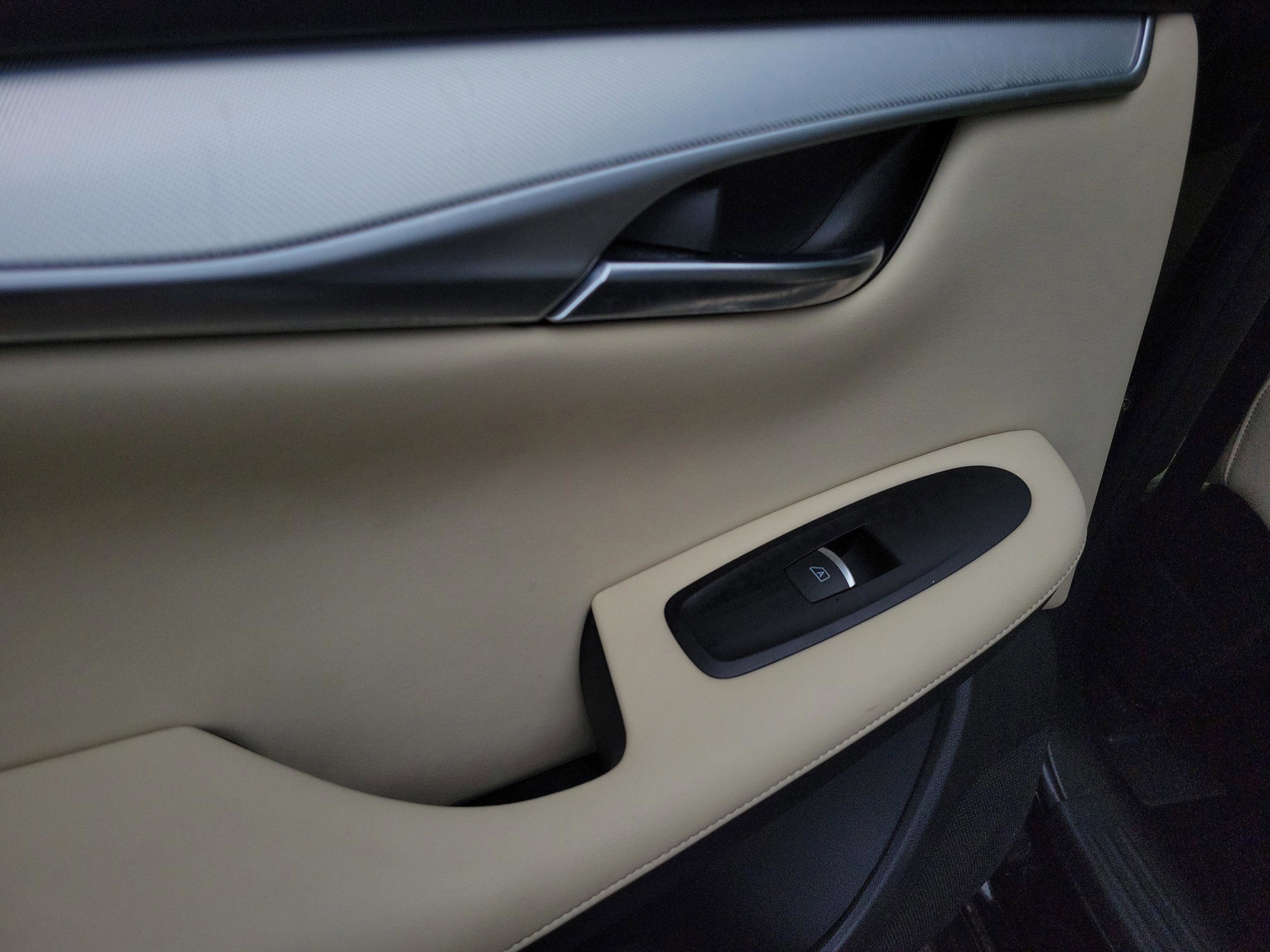 Used 2019 INFINITI QX50 Luxe w/ Cargo Package image 28