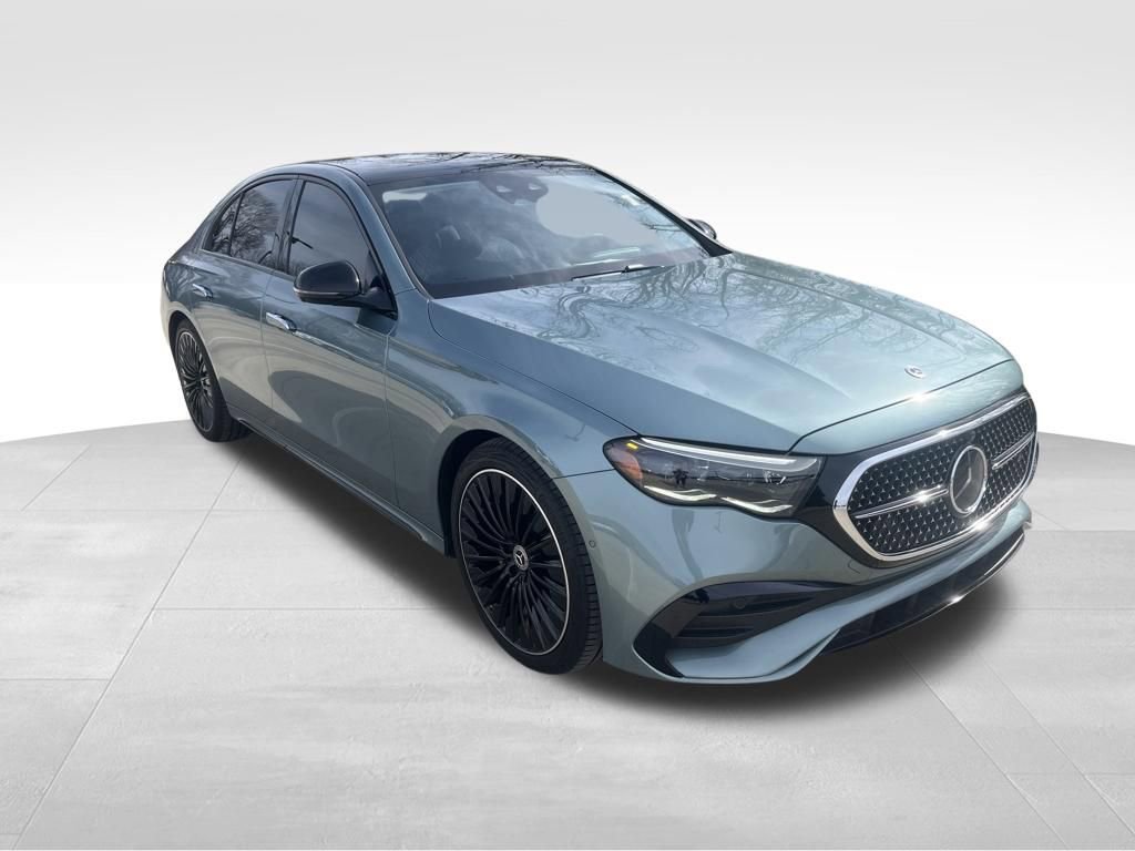 Used 2024 Mercedes-Benz E 350 4MATIC Sedan image 7