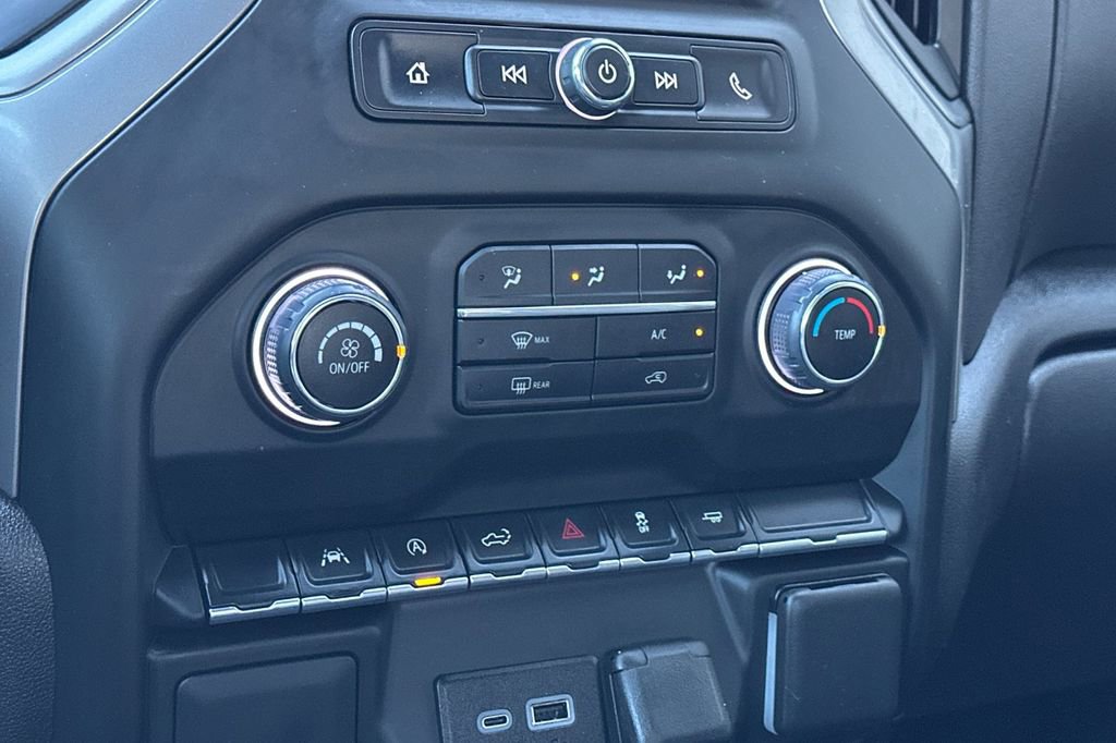 Used 2024 Chevrolet Silverado 1500 Custom w/ Turbomax Blackout Package image 20