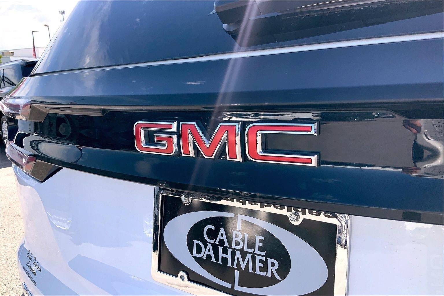 Used 2025 GMC Acadia Elevation FWD image 31