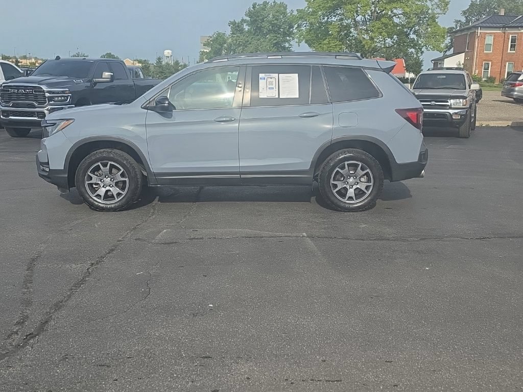 Used 2024 Honda Passport TrailSport image 4