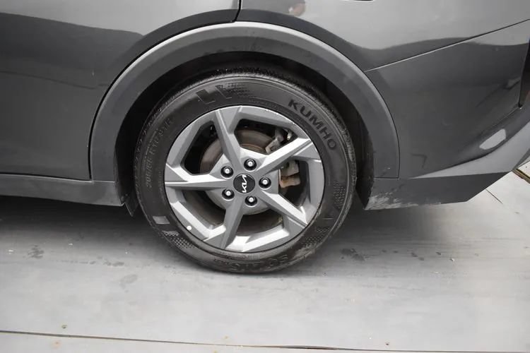 Used 2025 Kia K4 FWD image 34