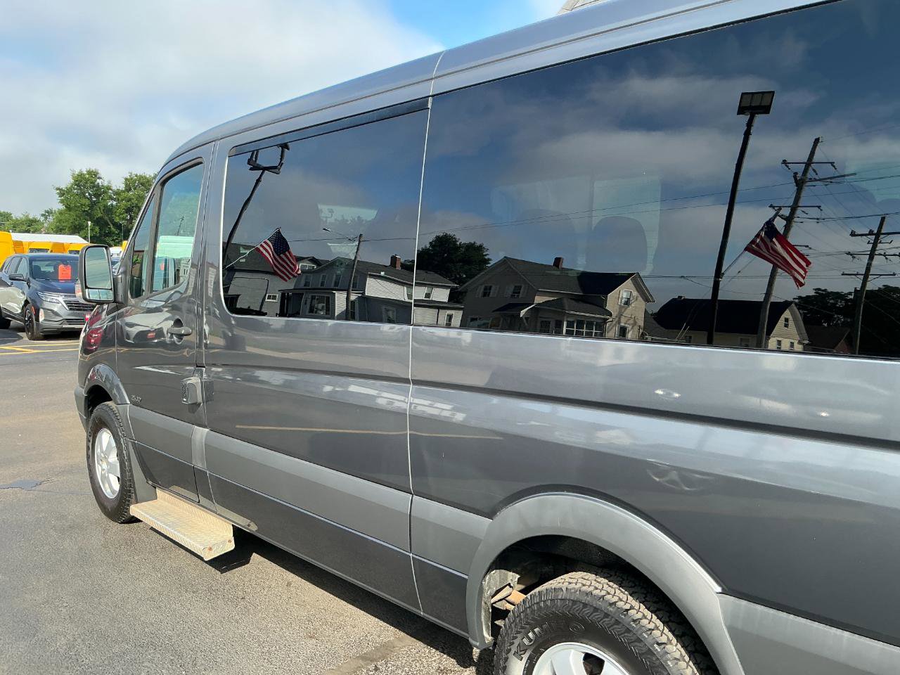 Used 2013 Freightliner Sprinter 2500 RWD image 26