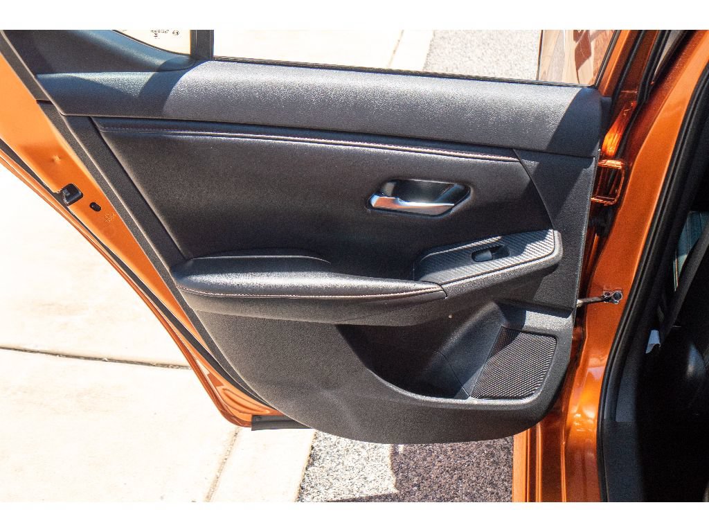 Used 2023 Nissan Sentra SR w/ SR Premium Package FWD image 18
