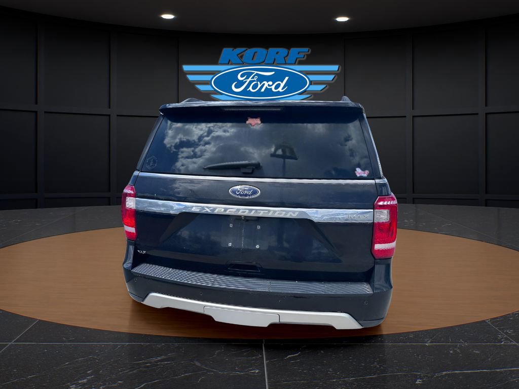 Used 2019 Ford Expedition Max XLT image 3