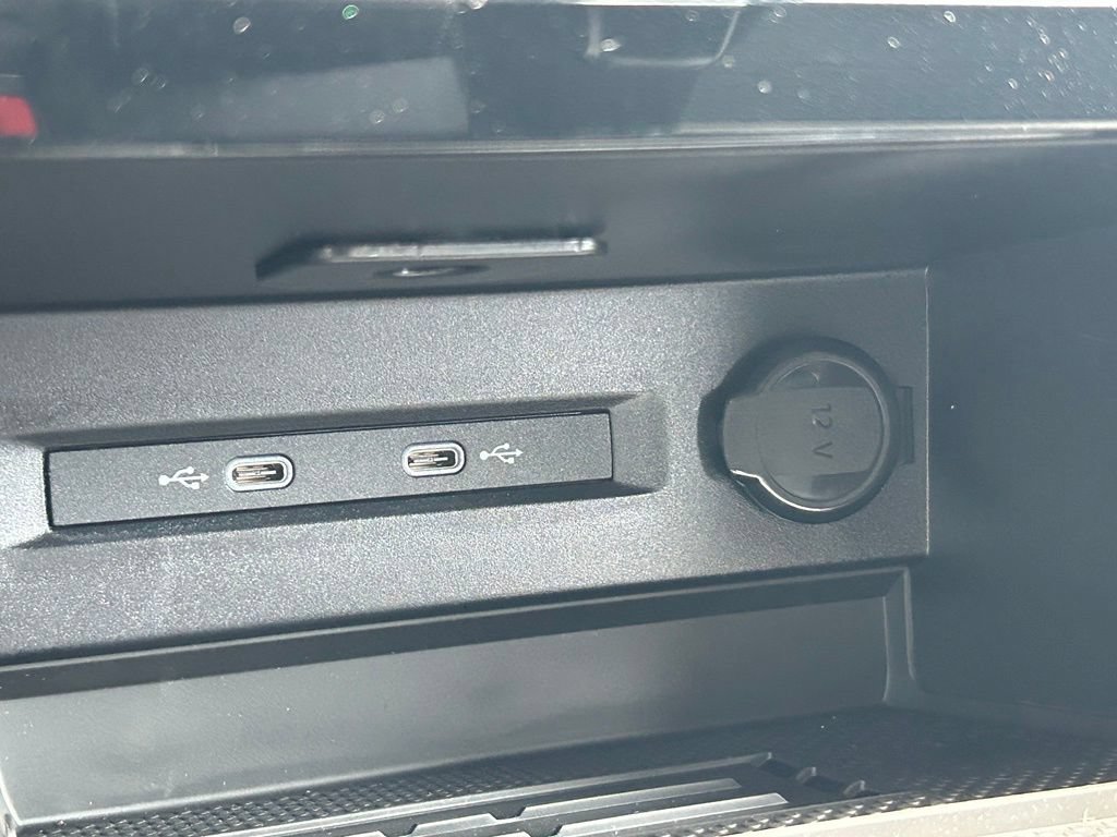 New 2026 Volkswagen Taos SE FWD image 49