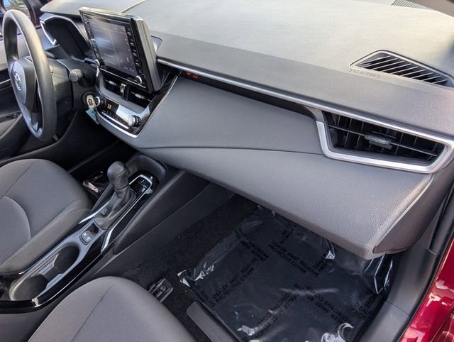 Used 2022 Toyota Corolla LE image 19