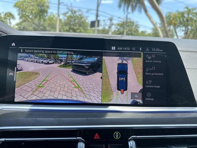 Used 2021 BMW X7 xDrive40i w/ M Sport Package AWD/4WD image 24