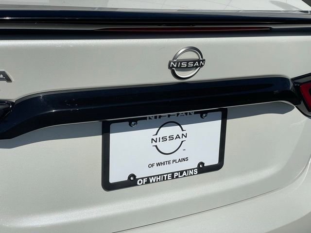 Certified 2023 Nissan Maxima SR w/ Sport Mat Group FWD image 33
