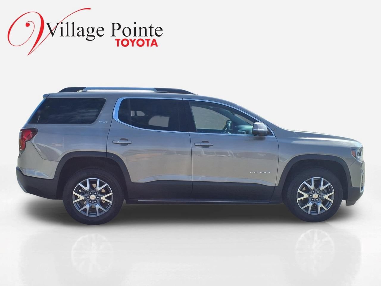Used 2023 GMC Acadia SLT w/ Technology Package AWD/4WD image 8
