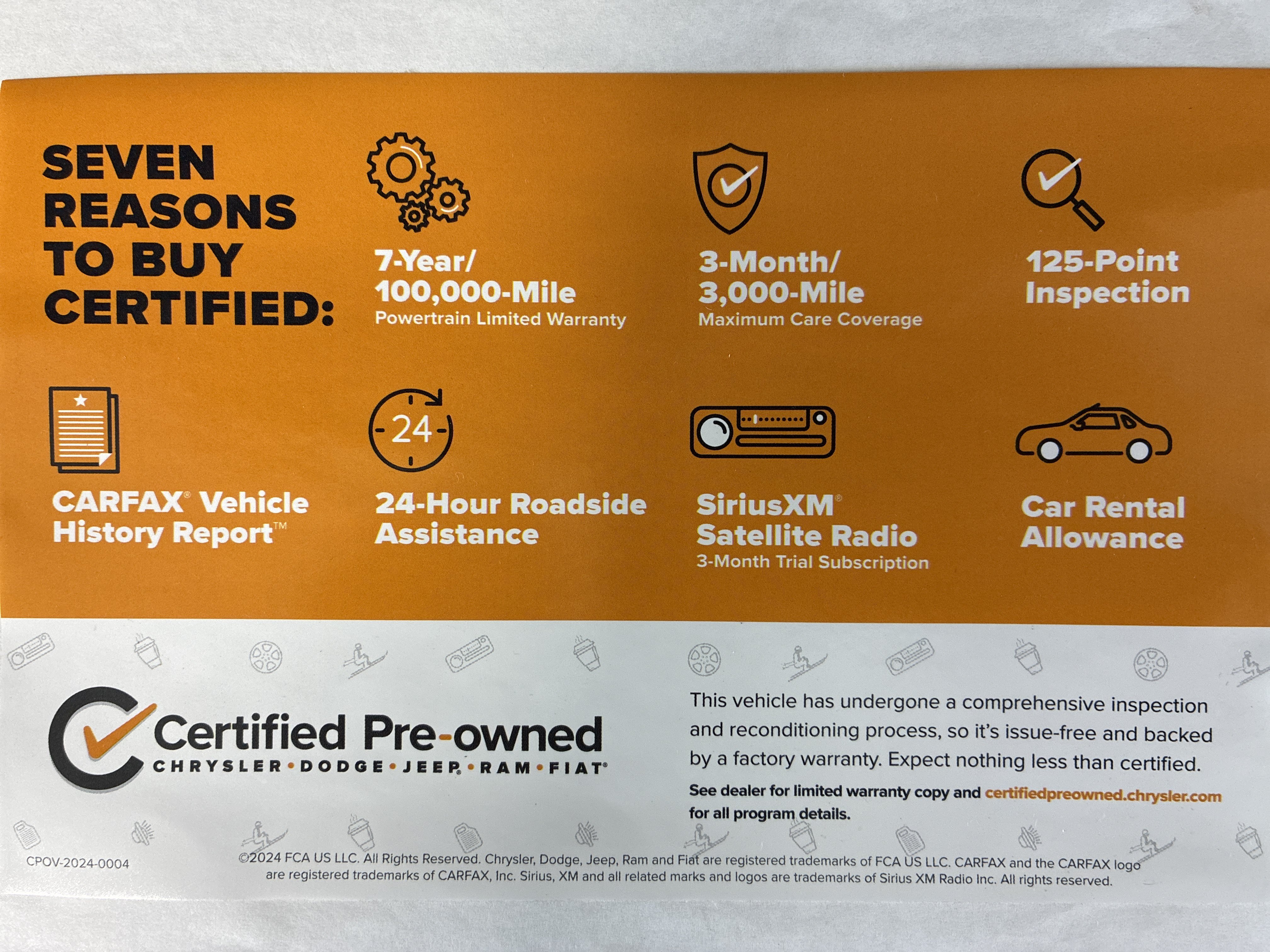 Certified 2025 Chrysler Pacifica Select w/ Uconnect Theater Family Group FWD image 3