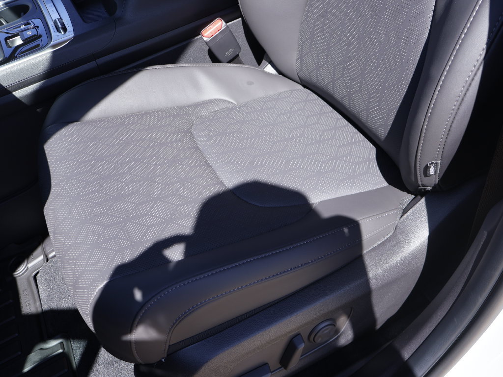 New 2027 Kia Carnival SX w/ Dark Edition Package FWD image 28
