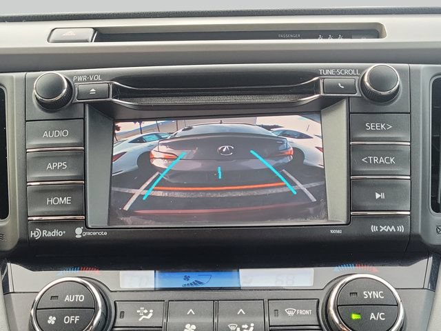 Used 2018 Toyota RAV4 XLE FWD image 28