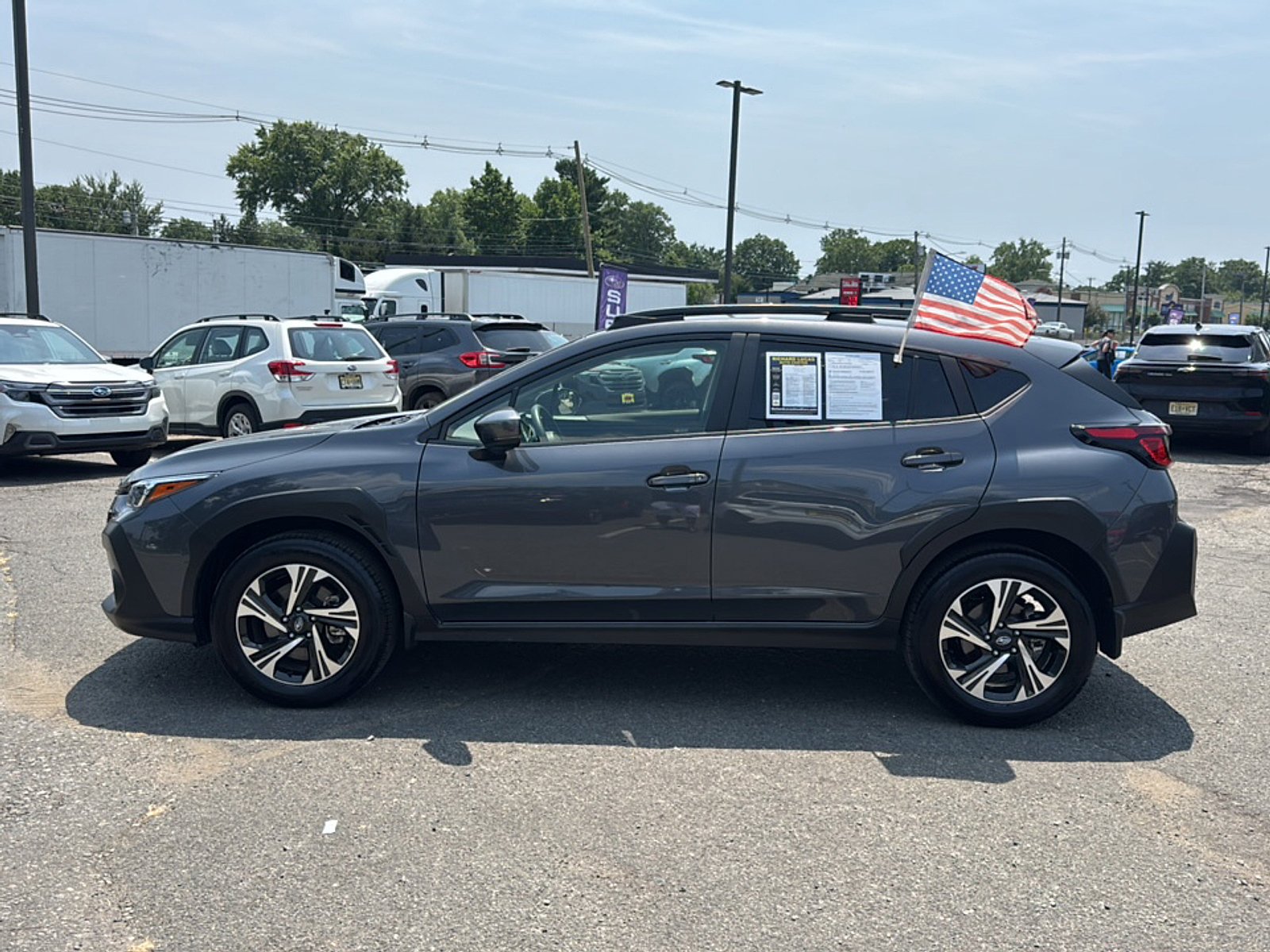 Used 2025 Subaru Crosstrek 2.5i Premium AWD/4WD image 8