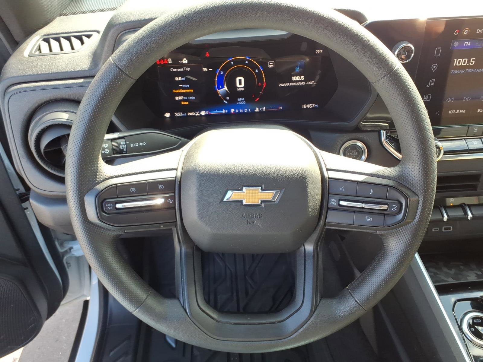 Used 2025 Chevrolet Colorado W/T AWD/4WD image 7