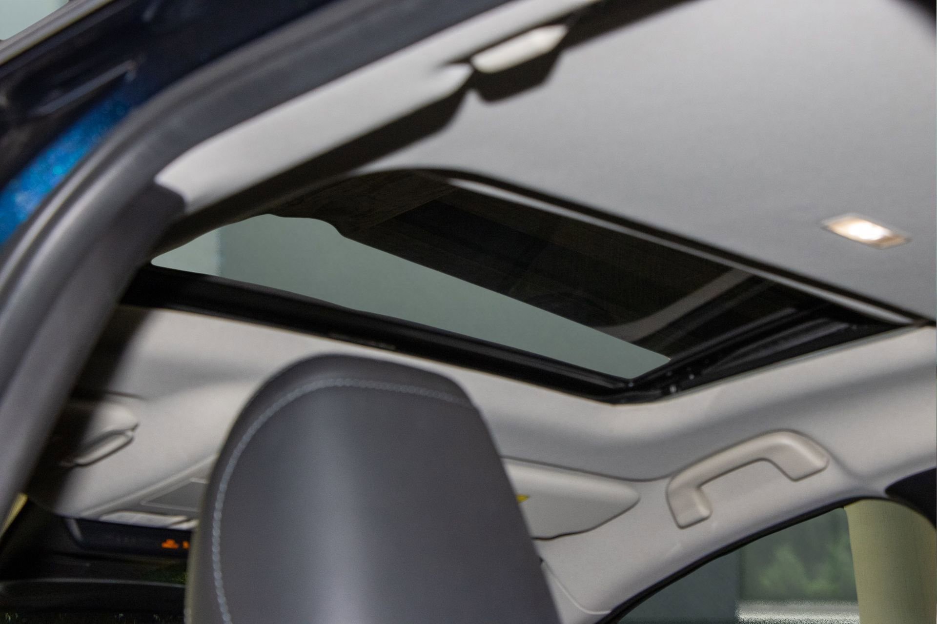 Used 2022 MAZDA CX-30 AWD 2.5 S w/ Preferred Package image 26