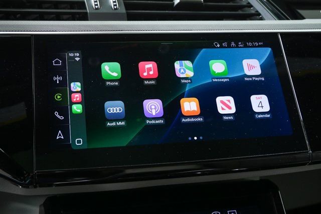 Certified 2024 Audi Q8 e-tron Prestige image 17