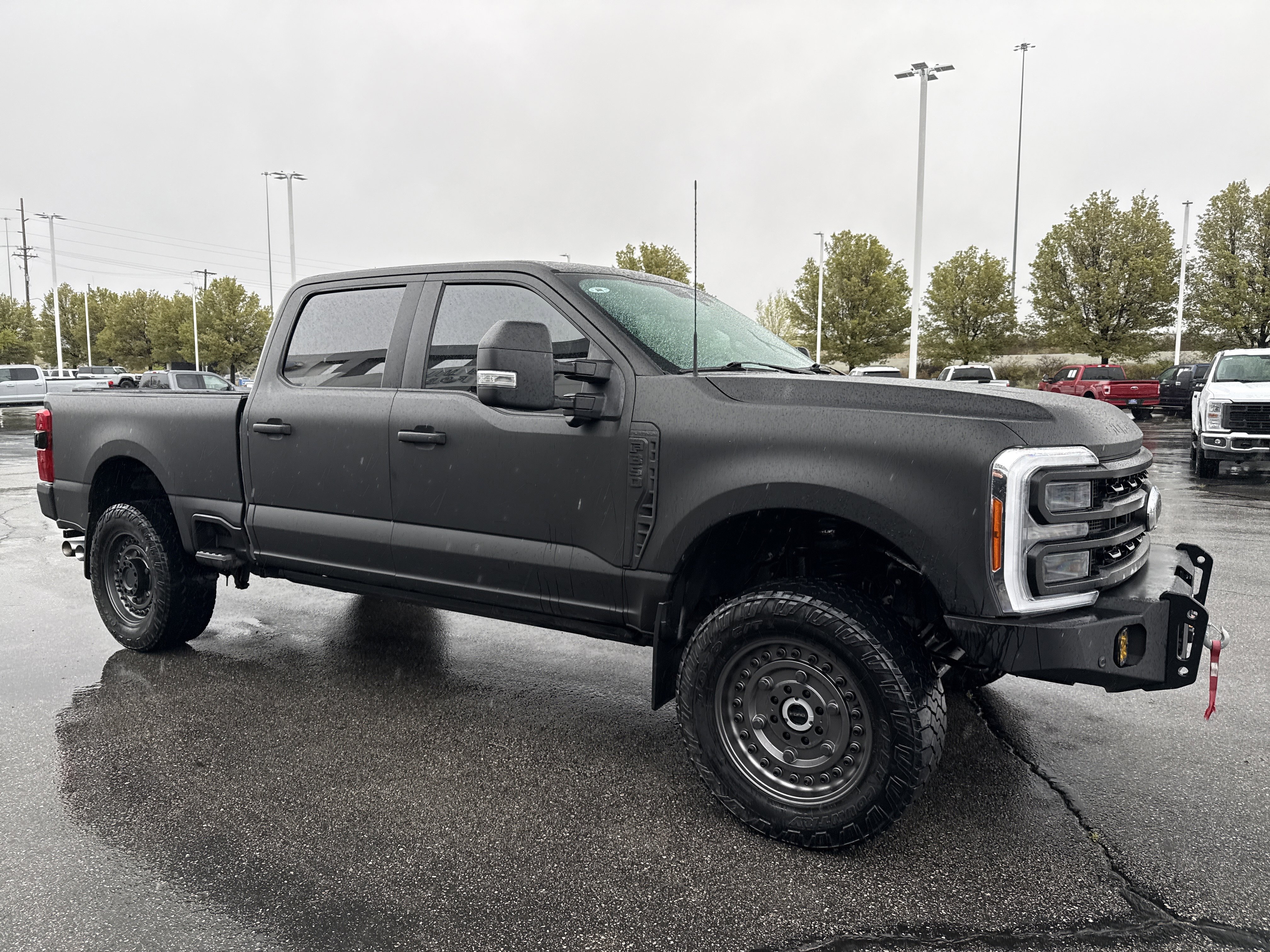 Used 2023 Ford F350 Platinum w/ FX4 Off-Road Package image 10