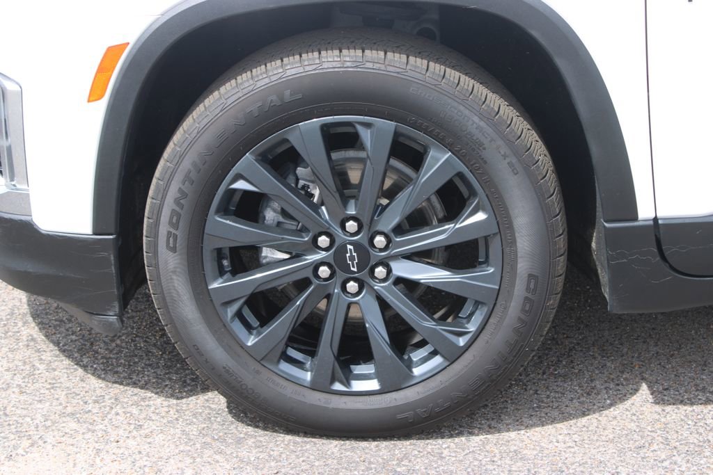 Used 2022 Chevrolet Traverse RS FWD image 18