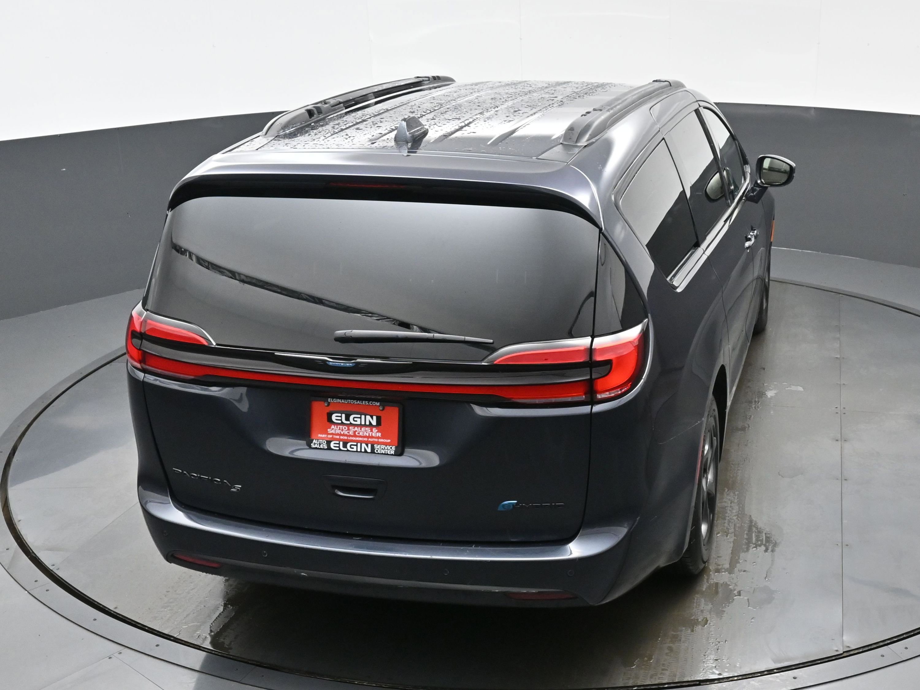 Used 2021 Chrysler Pacifica Touring w/ Uconnect Theater Family Group image 39