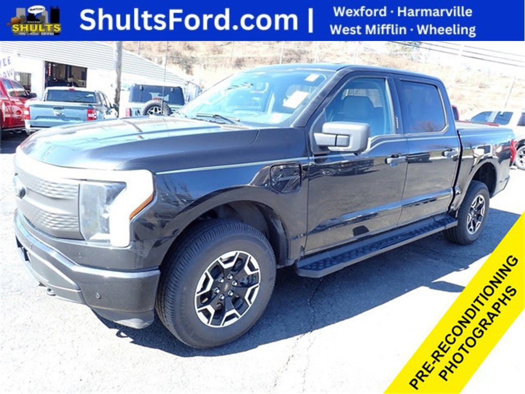 Used 2023 Ford F150 Lightning XLT image 1