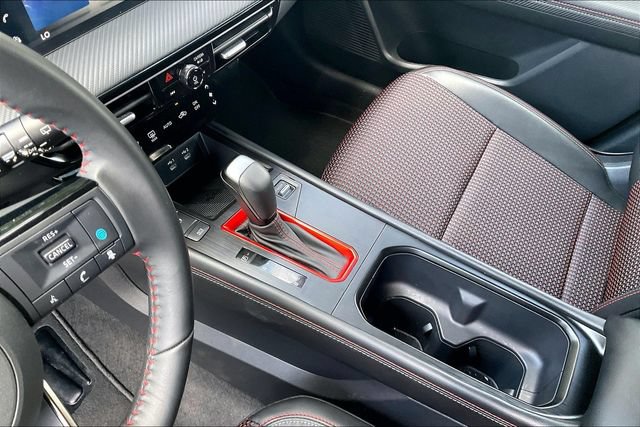 Certified 2025 Nissan Kicks SR FWD image 13