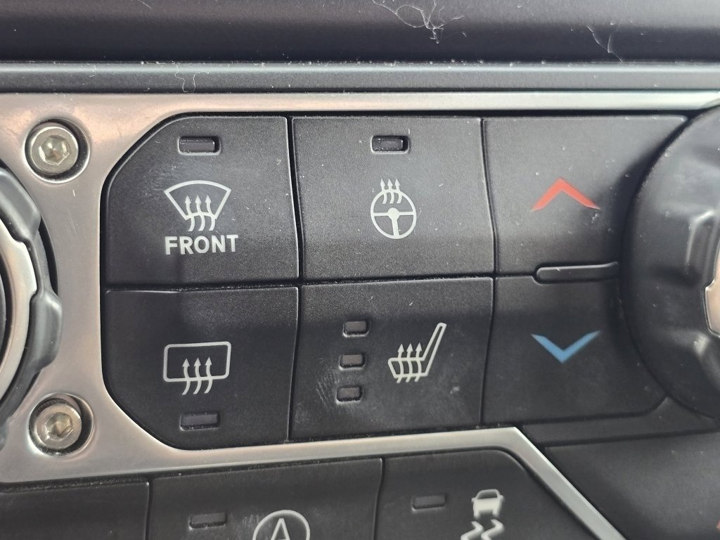 Used 2022 Jeep Gladiator Mojave w/ LED Lighting Group image 8