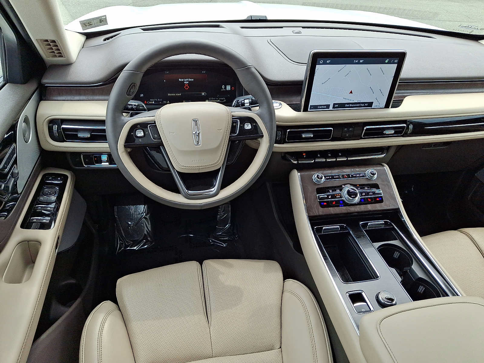 Used 2022 Lincoln Aviator Reserve AWD/4WD image 11