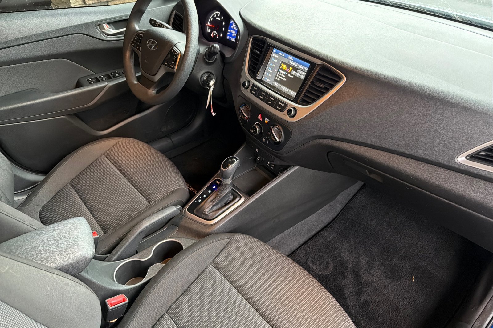 Used 2022 Hyundai Accent SEL image 20