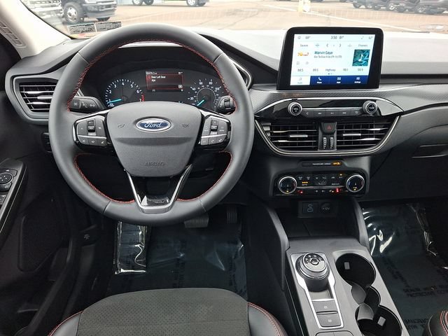 Certified 2022 Ford Escape SEL w/ SEL Stealth AWD Package image 11