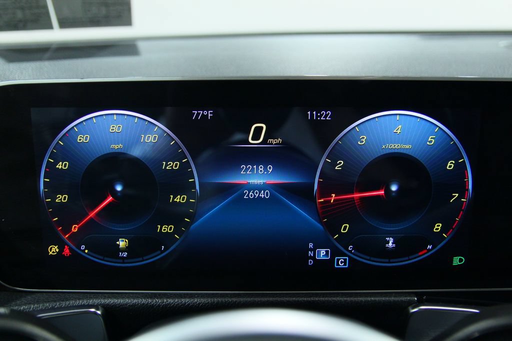 Used 2020 Mercedes-Benz GLB 250 4MATIC image 13