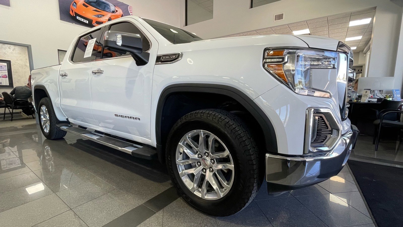 Used 2019 GMC Sierra 1500 SLT w/ SLT Premium Package image 6