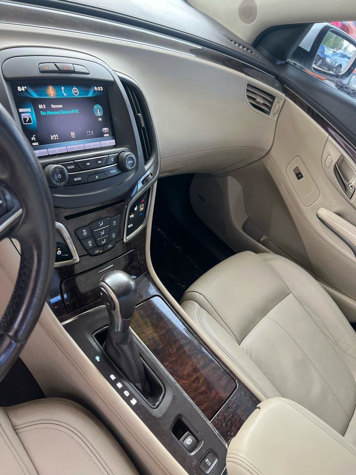 Used 2015 Buick LaCrosse Leather w/ Experience Buick Package FWD image 11