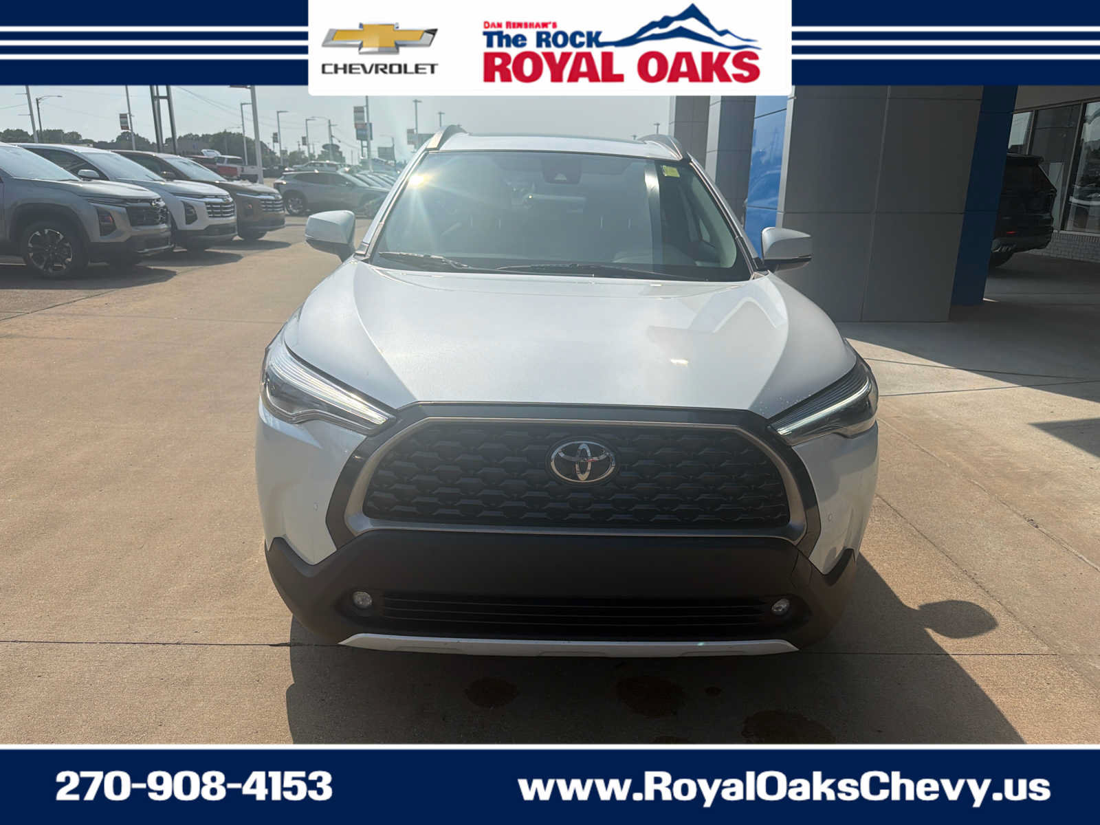 Used 2022 Toyota Corolla Cross XLE w/ Convenience Package AWD/4WD image 9