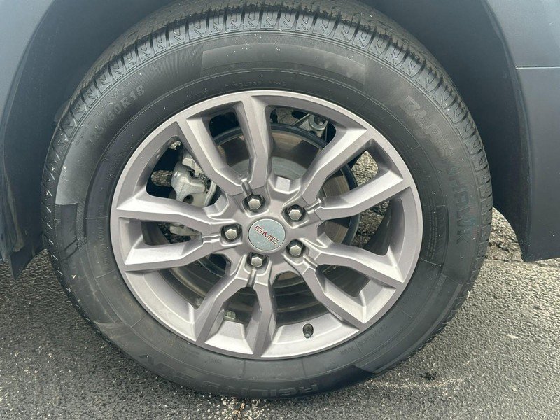 Used 2023 GMC Terrain SLT image 6