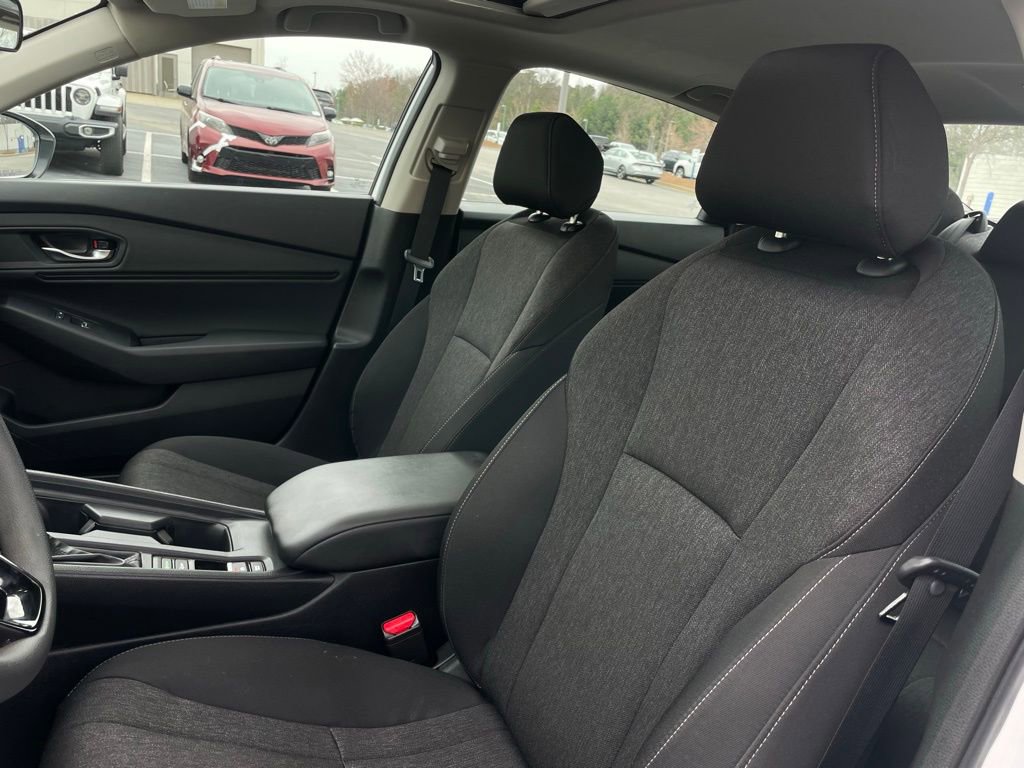 Certified 2025 Honda Accord SE image 25