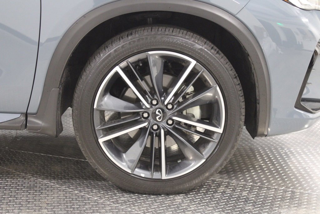 Used 2025 INFINITI QX55 Luxe w/ Cargo Package image 16