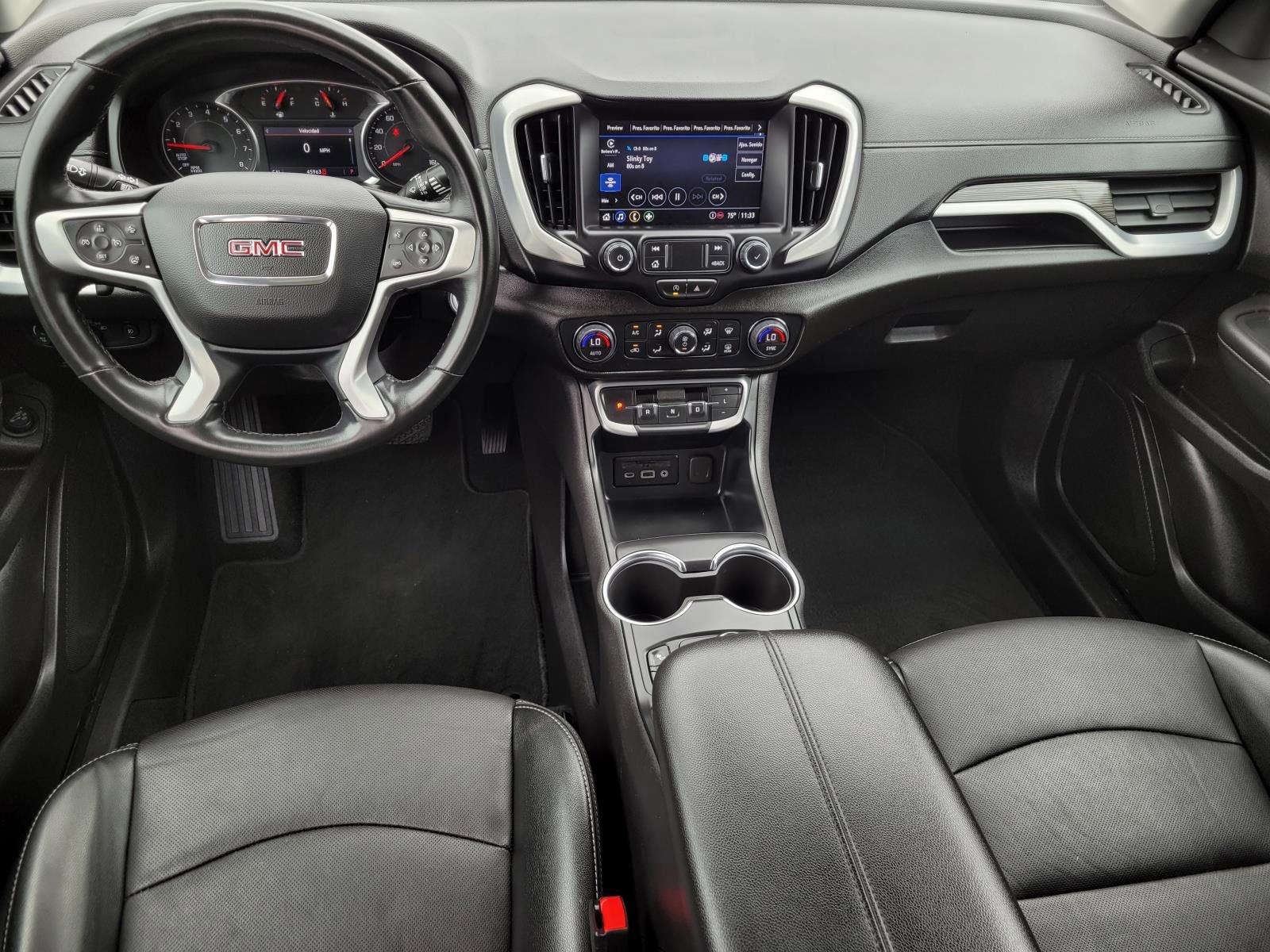 Used 2024 GMC Terrain SLT image 17