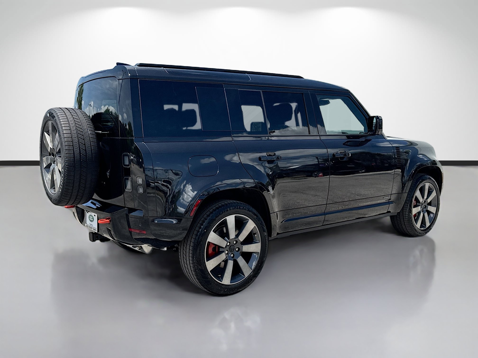 New 2026 Land Rover Defender 110 X AWD/4WD image 5
