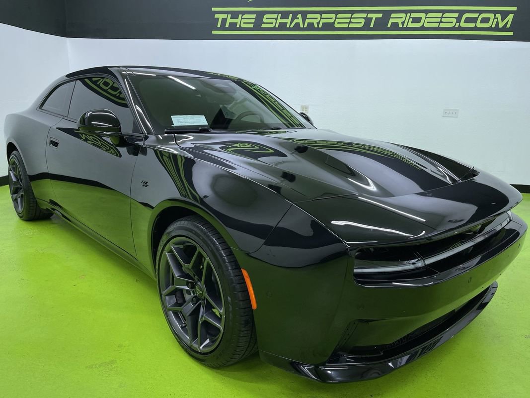 Used 2024 Dodge Charger R/T w/ Plus Group image 2