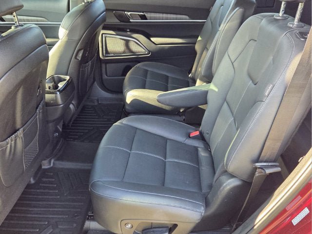Used 2023 Kia Telluride SX FWD image 12