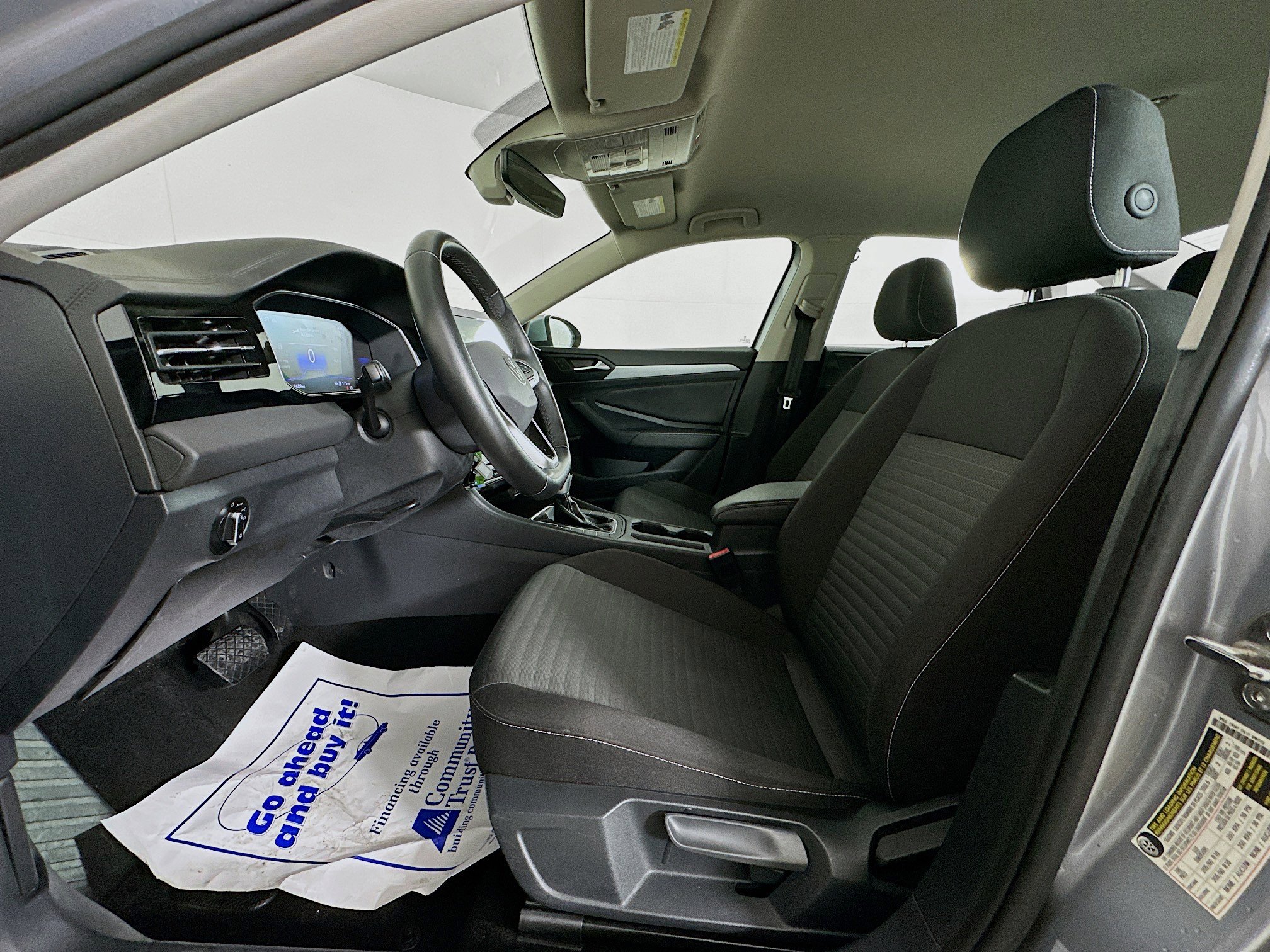 Used 2025 Volkswagen Jetta S image 13