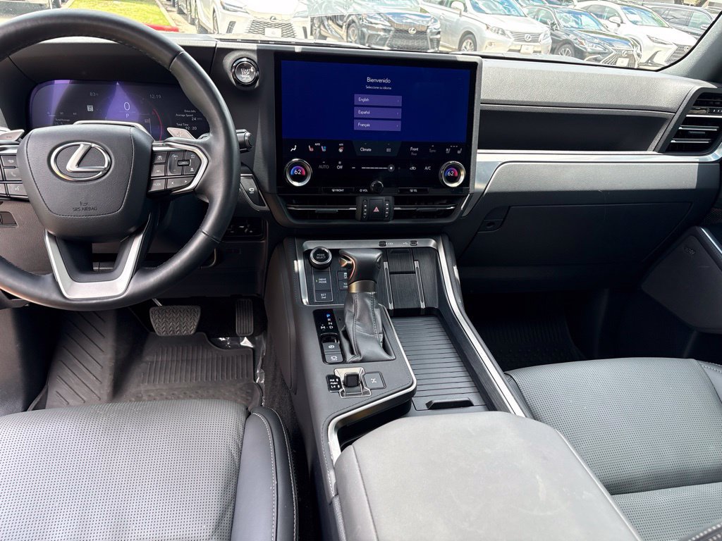 Certified 2024 Lexus GX 550 w/ Accessory Package (2T) AWD/4WD image 17