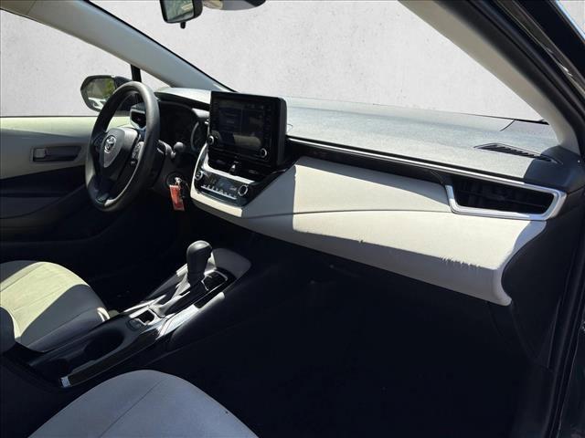 Used 2022 Toyota Corolla LE FWD image 24