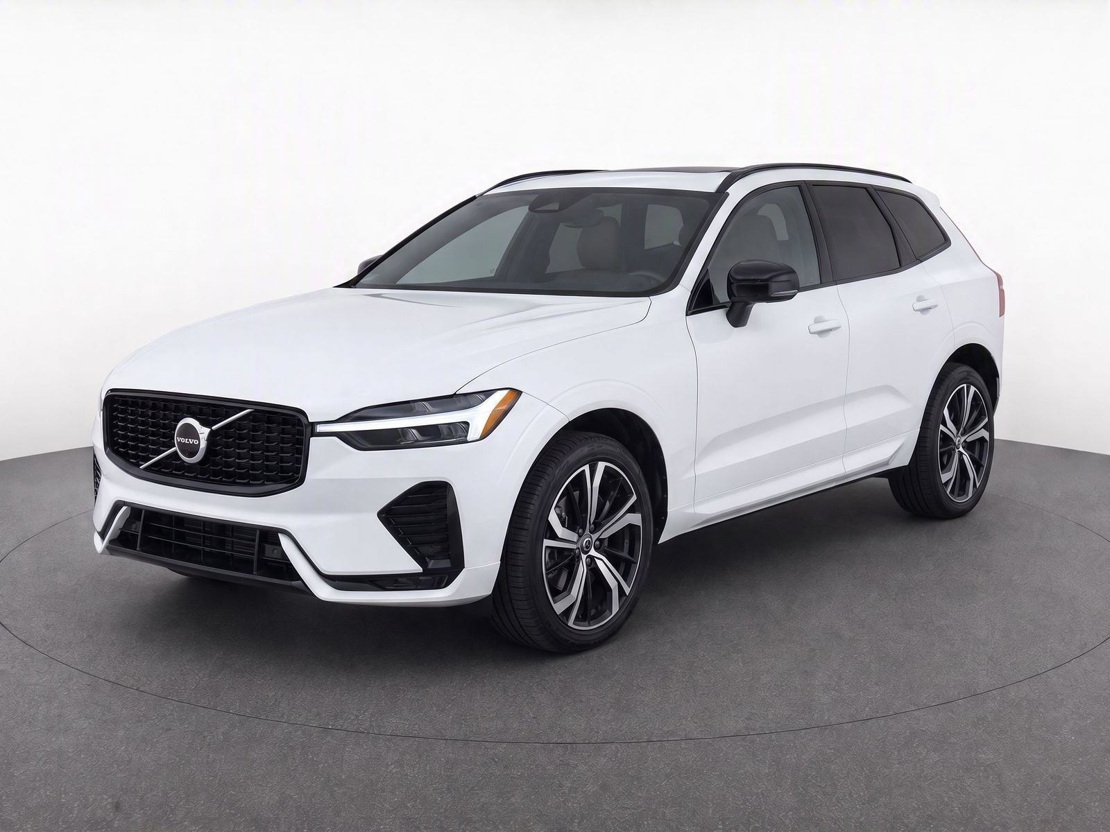 Used 2025 Volvo XC60 B5 Ultra w/ Protection Package Premier AWD/4WD image 2
